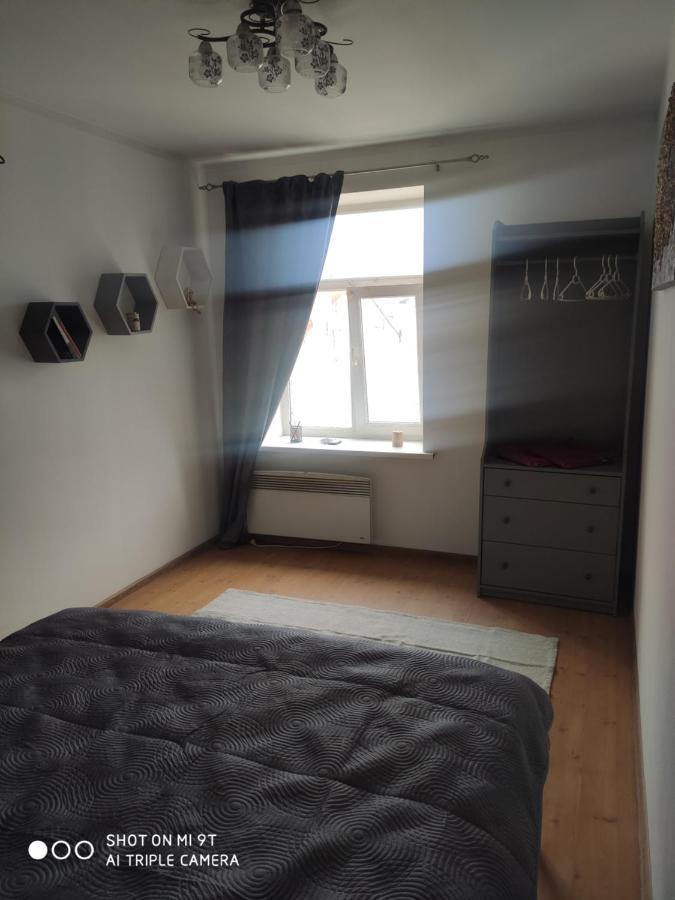 Apartamento Cozy Flat In Latvian Style Riga Exterior foto